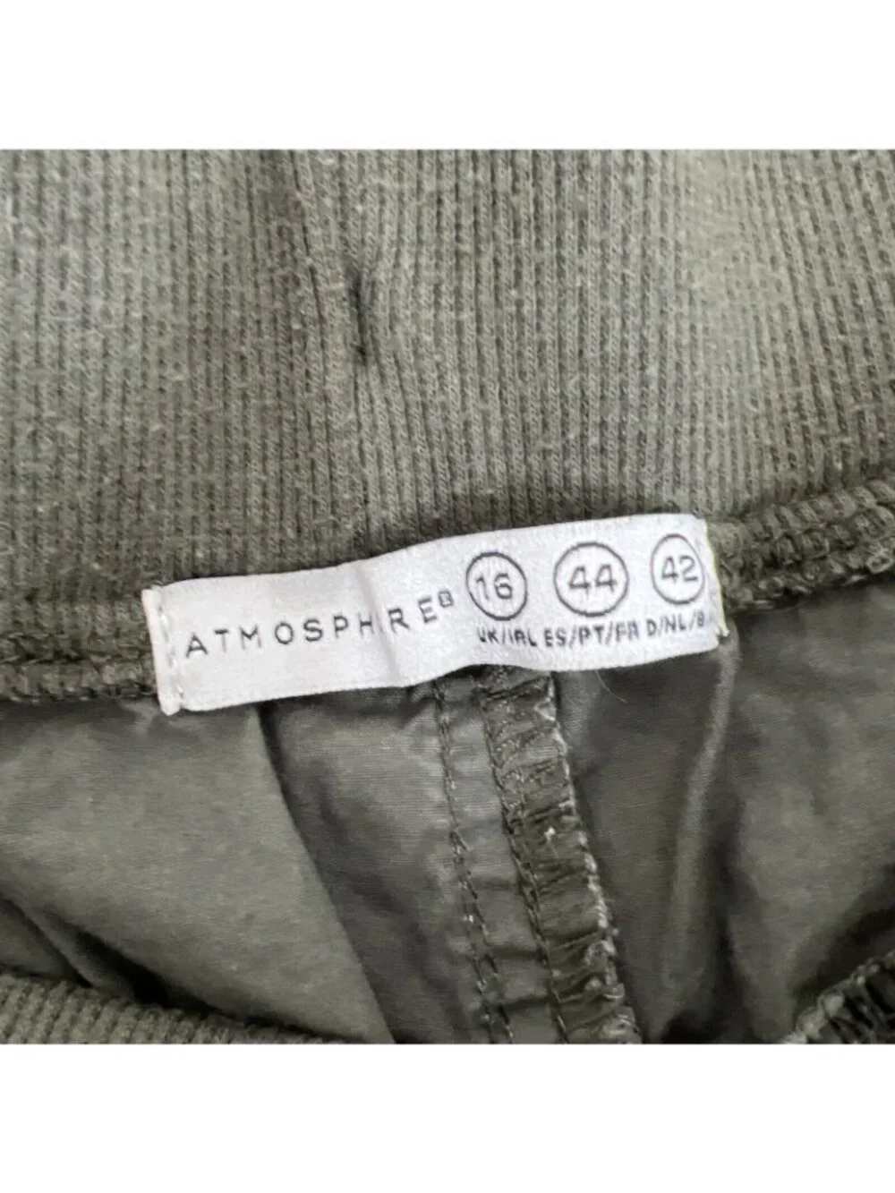 Atmosphere Olive Green Cotton Shorts With Elastic Waist & Pockets Size 16